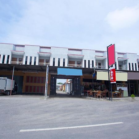 Griya Annisa Hotel Tegal  Bagian luar foto