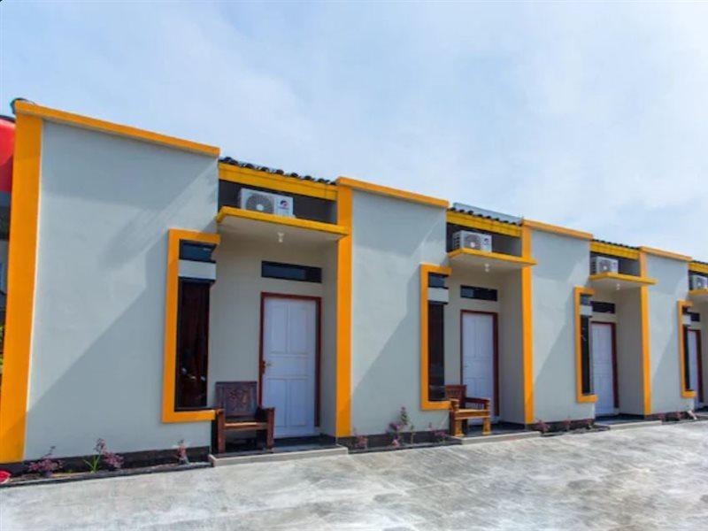 Griya Annisa Hotel Tegal  Bagian luar foto
