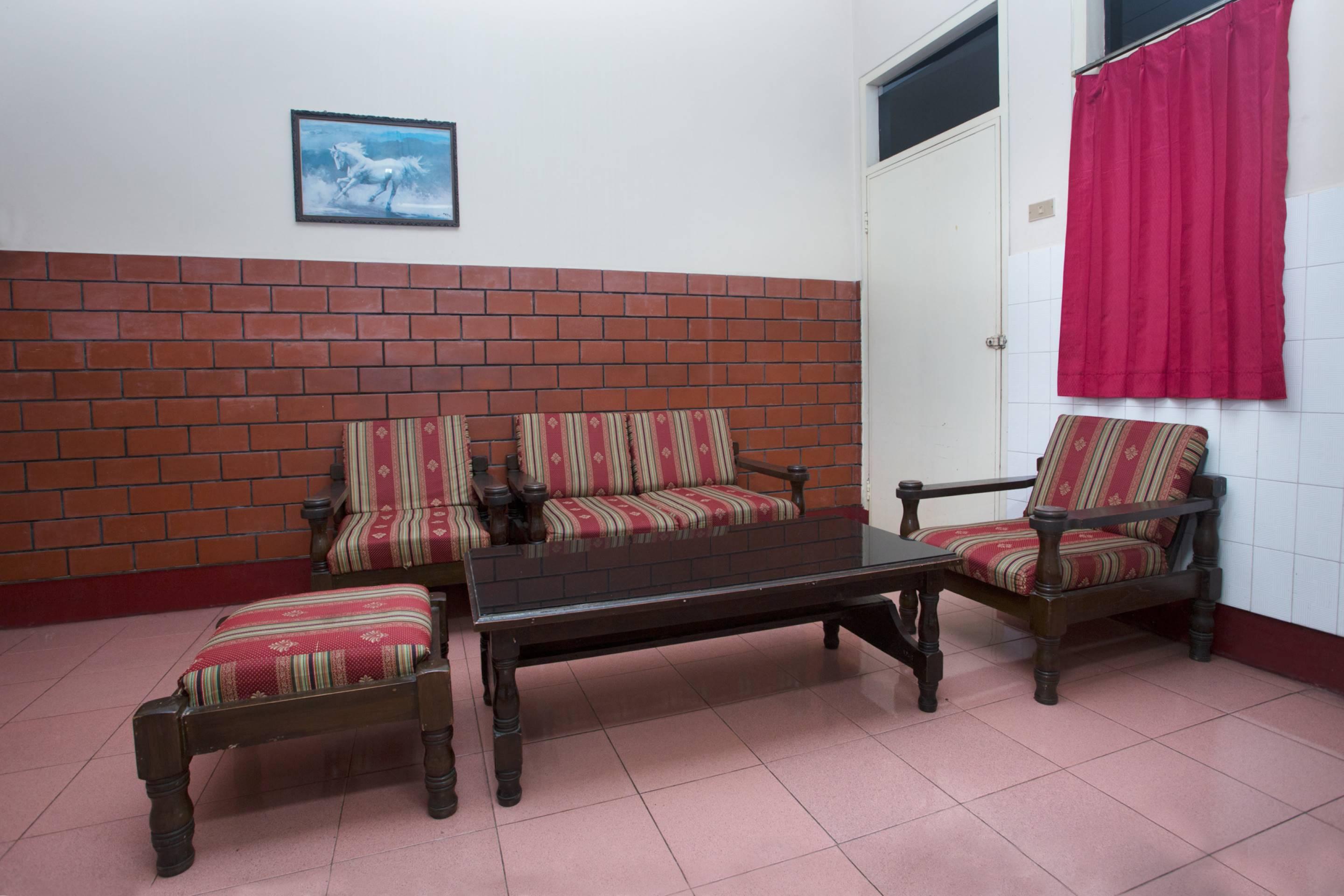 Griya Annisa Hotel Tegal  Bagian luar foto