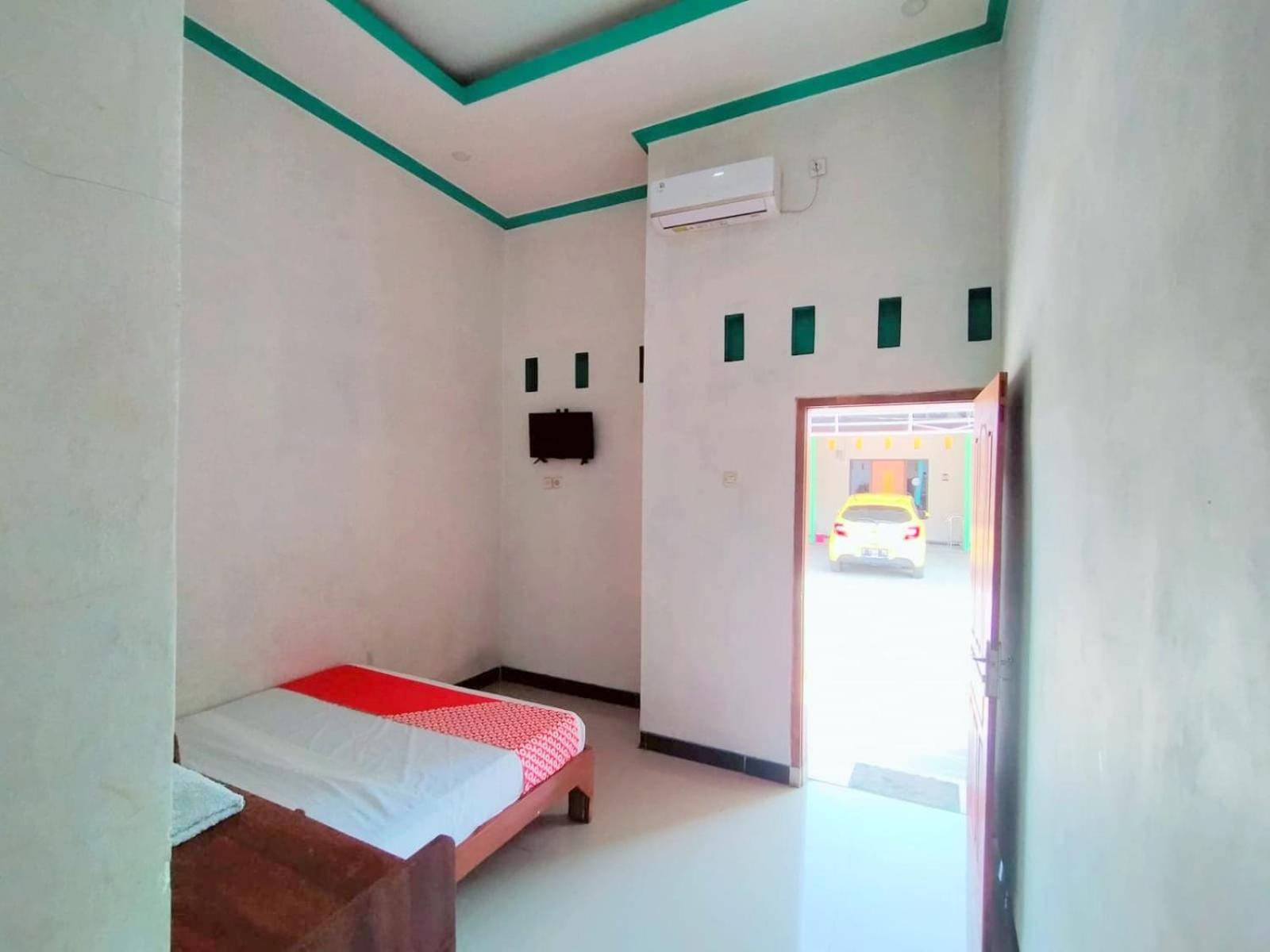 Griya Annisa Hotel Tegal  Bagian luar foto