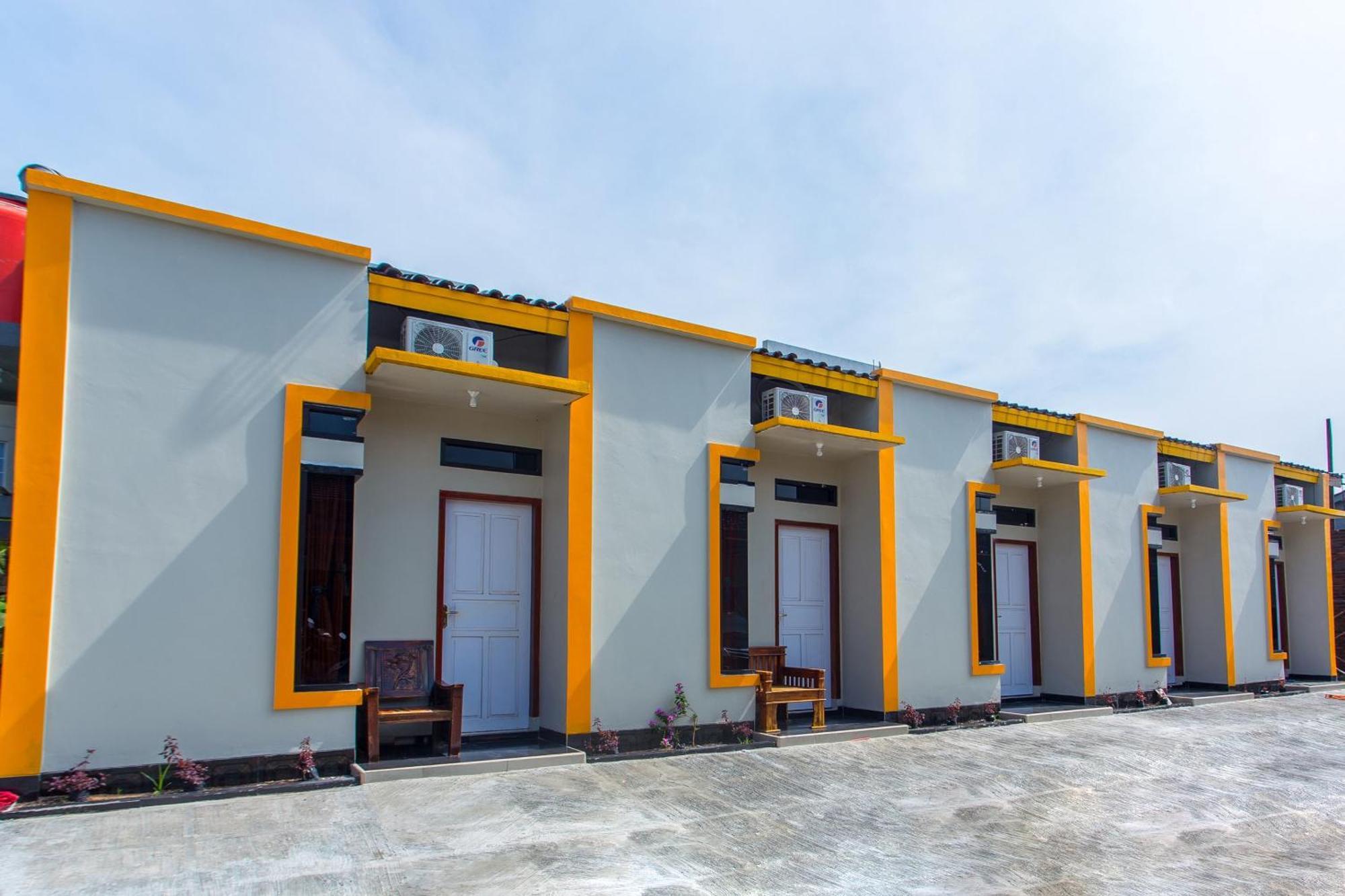 Griya Annisa Hotel Tegal  Bagian luar foto