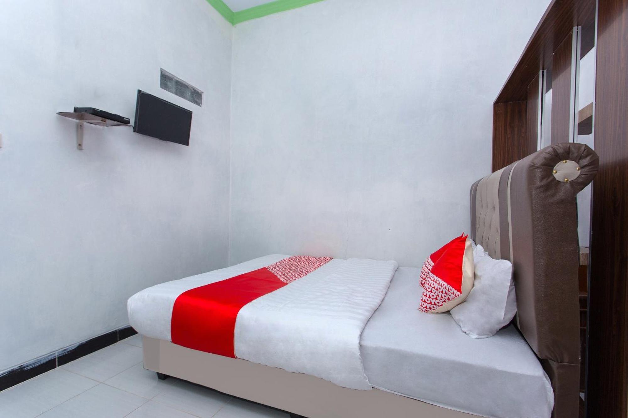 Griya Annisa Hotel Tegal  Bagian luar foto